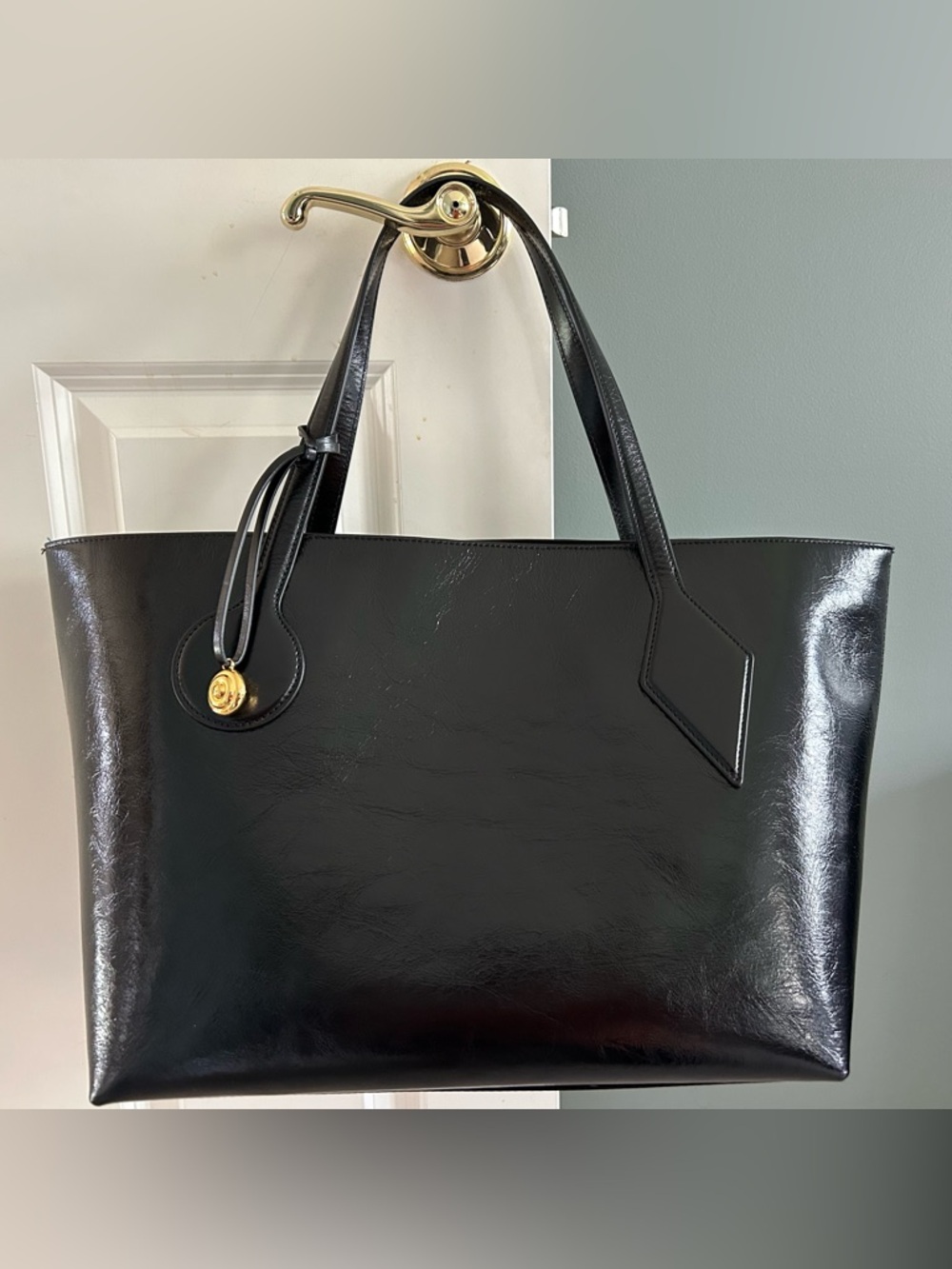 Liffner Large Sprout Tote in Glossy Black